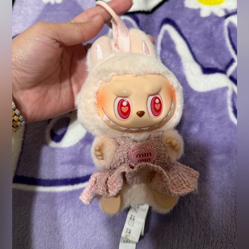 Labubu have a seat DADA